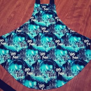 Reversible child's apron